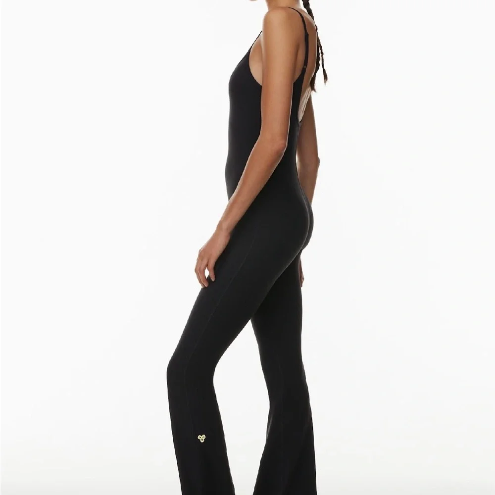 Aritzia Golden Butter Essential Flare Jumpsuit - Picture 3 of 8